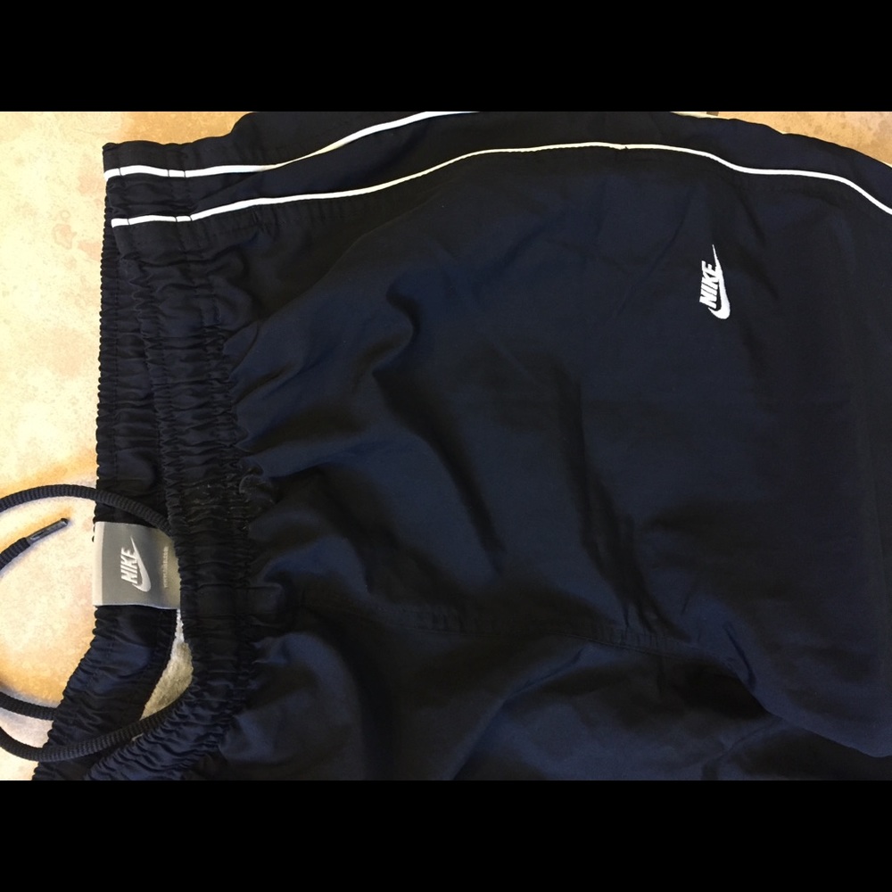 Elastic waisted Nike sweatpants